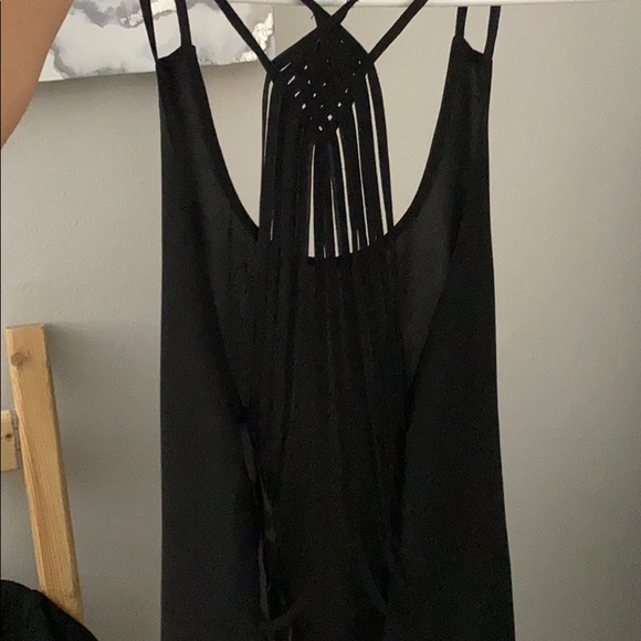 Black cutout tank top - Picture 4 of 4